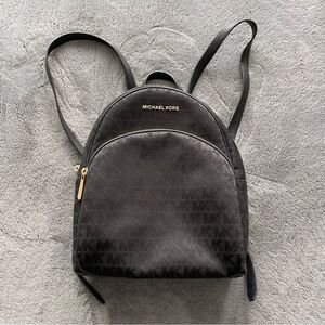 Abbey Medium Logo Michael Kors Backpack